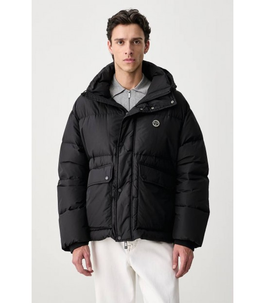 Чоловічий чорний пуховик XM003316 Armani Exchange - Respected-Person