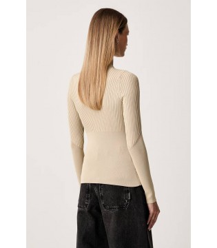 Свитер женский вискозный бежевый XW002627a Armani Exchange  1 - Respected-Person