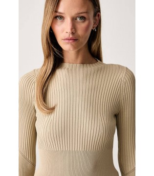 Свитер женский вискозный бежевый XW002627a Armani Exchange  2 - Respected-Person