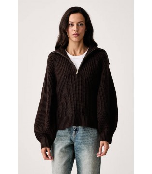 Свитер женский шоколад XW002889 Armani Exchange 