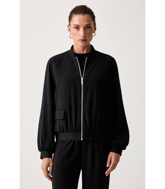 Жіноча куртка-бомбер чорна XW002906 Armani Exchange - Respected-Person