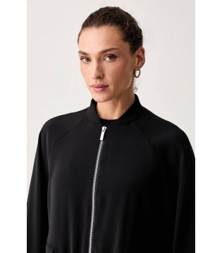 Жіноча куртка-бомбер чорна XW002906 Armani Exchange 3 - Respected-Person