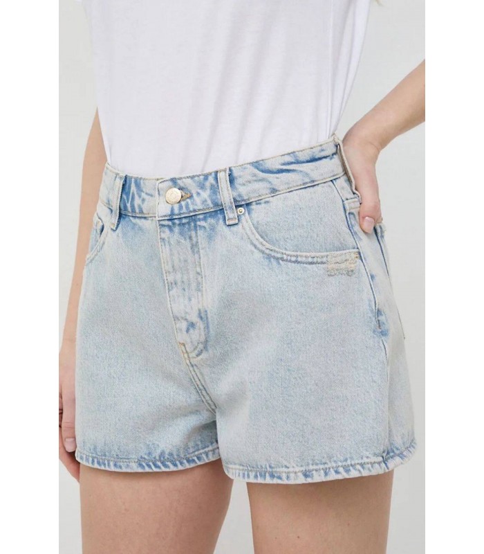 Шорты джинсовые женские светло-голубые 3DYJ78 2217 Armani Exchange Шорты джинсовые женские светло-голубые 3DYJ78 2217 Armani Exchange