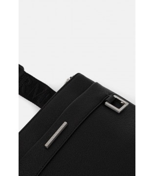 Сумка чоловіча зерниста шкіра чорна XM002039 Armani Exchange 3 - Respected-Person