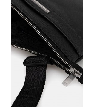 Сумка чоловіча зерниста шкіра чорна XM002039 Armani Exchange 4 - Respected-Person