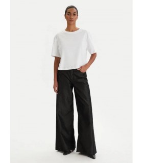 Футболка женская укороченная белая XW001836 Armani Exchange  - Respected-Person