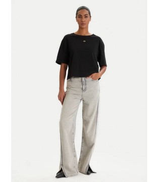 Футболка жіноча укорочена чорна XW001836a Armani Exchange 3 - Respected-Person
