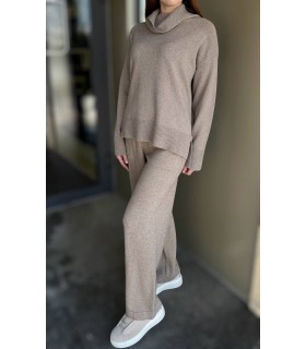 Світер жіночий трикотажний бежевий C805 Clips tricot 1 - Respected-Person