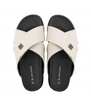 Шлепанцы на липучке женские кожаные XDP063 Armani Exchange 4 - Respected-Person