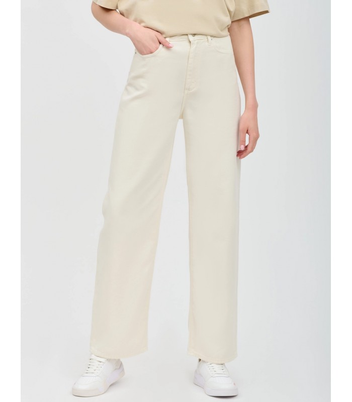 Джинсы женские RELAXED молочные XW000100 Armani Exchange