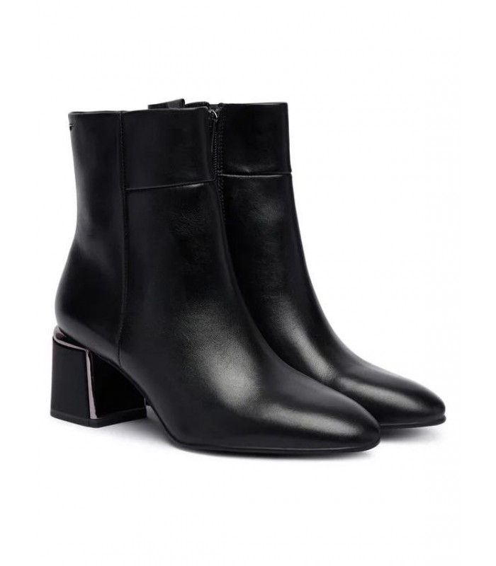 Черевики жіночі класичні чорні 25341 Tamaris